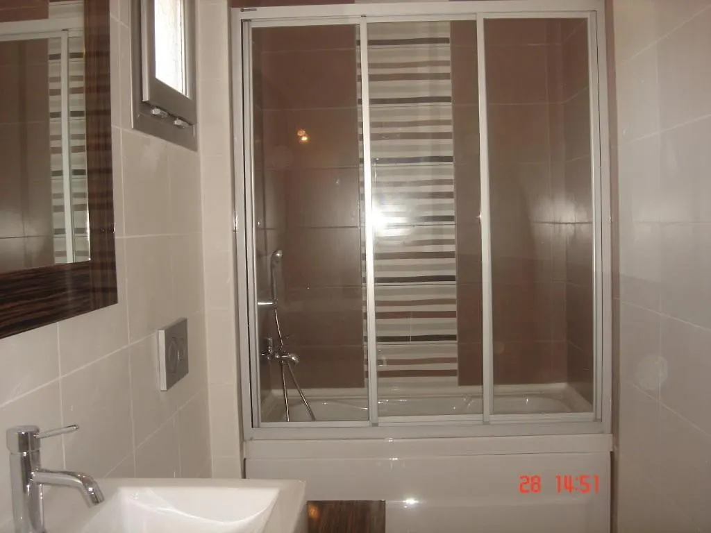 Cesme Alacati'Da Havuzlu Kiralik Villa