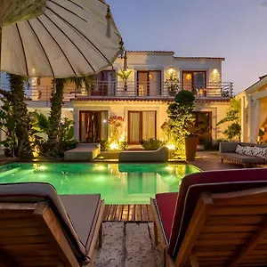  Oda ve Kahvaltı 777 Adults Only