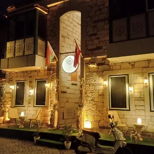  Otel Lamur