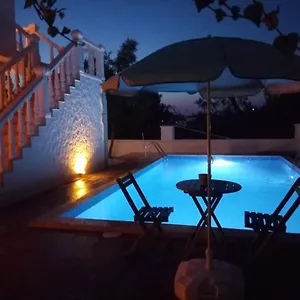  Konukevi La Vista